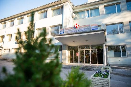 Самоделна машина прати работник в болница: трудова злополука в дървообработваща база в Разград