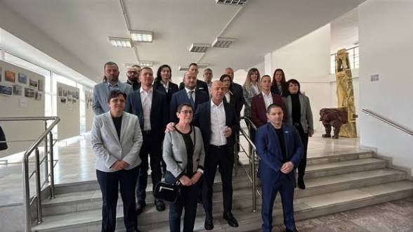 ГЕРБ-СДС регистрира листата в Разград: Вълчев води, а в щаба вече говорят за уволнения