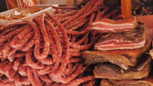 36 тона месо без документи и с изтекъл срок: БАБХ затвори предприятие край Пловдив