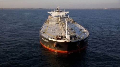 САЩ временно отварят врата за руския петрол: лицензът е върнат, но с твърд срок