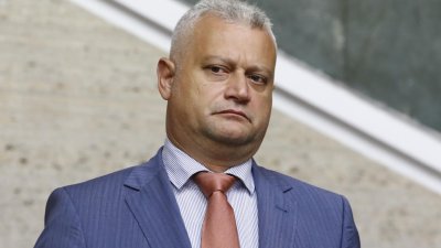 Чистката в МВР продължава: Дечев смени и двамата областни директори, работещи по случая &bdquo;Петрохан &ndash; Околчица&ldquo;