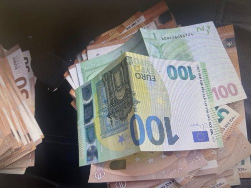 Пари срещу глас край секция в Благоево, открит е списък с 40 имена