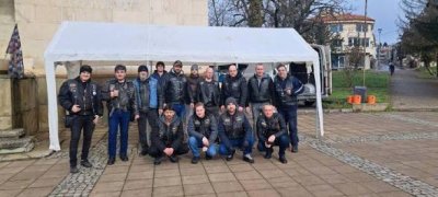 Мотори и кауза: &bdquo;Помощ на две колела&ldquo; раздаде над 60 топли обяда в Разград