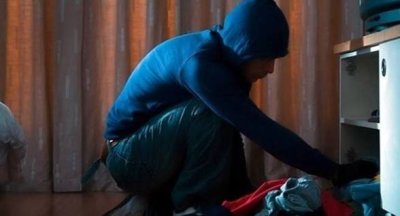 Крадци влизат с ключ менте в Разград и изнасят 2000 евро