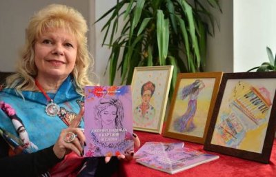 &bdquo;Изкуството ме намери&ldquo;: Теодора Николова разказва личната си битка и пътя към творчеството