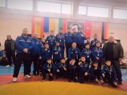 Исперихските борци доминираха в Разград: 9 шампиони и още 8 медала